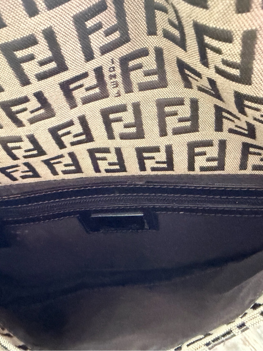 Fendi Brown & Black FF Logo Baguette Shoulder Bag - Picture 16 of 16